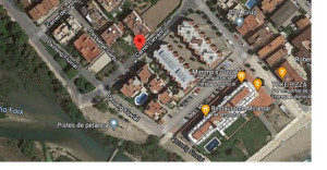 51. Foto peatonalització i zona verda del solar