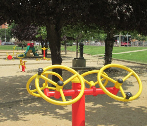 63. Foto Aparells fixos gimnàstica zona esportiva Mas Trader I