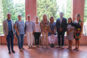 Autoritats presents a la trobada, amb Rosa Fonoll (dreta)