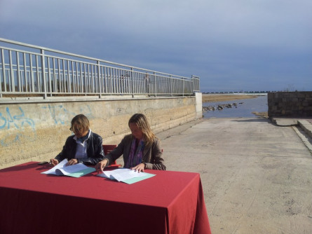 signatura conveni unió passeigs Cubelles Cunit