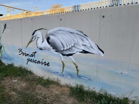 Decoració mural pas ferrocarril