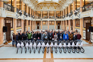 Acte de donació de les bicicletes elèctriques