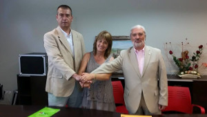 Narcís Pineda, Rosa Fonoll i Joaquim Macià a la presentació del pacte