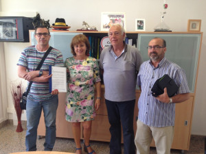 Rosa Fonoll amb representants de l'associació