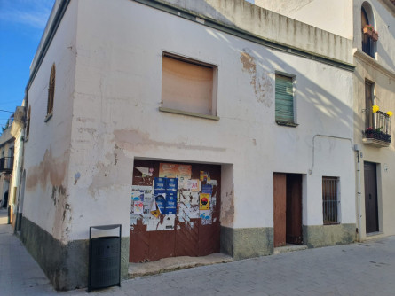 Façana de l'habitatge de la plaça de Jaume Balmes