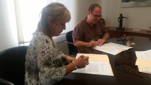 Signatura conveni centre recursos pedagogics garraf 21 09 16 4