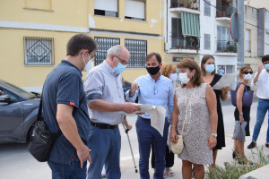 El conseller durant la visita